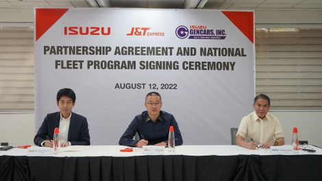 J&T Express, Isuzu Philippines and Gencars reinforce partnership agreement and national fleet program thumbnail