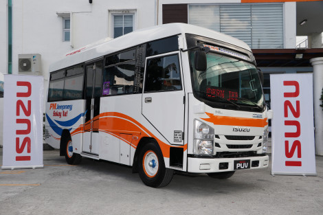 Isuzu PH presents new PUV Class 2 design to elevate Filipino commuting experience thumbnail